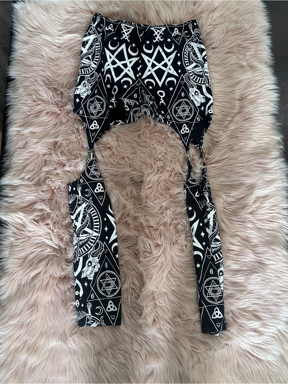 Killstar Evilynn Leggings 666 sz XL
